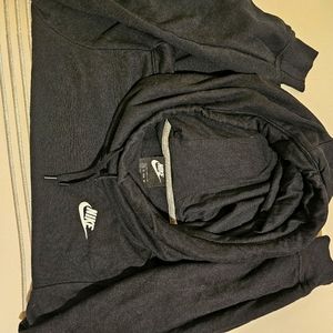 Nike xs sweater